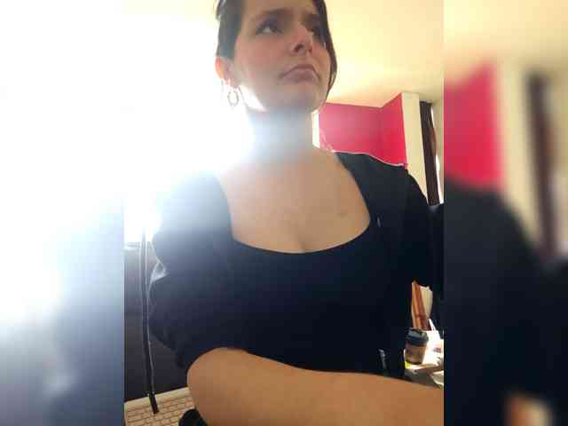 RoxanneRiddle69 webcam