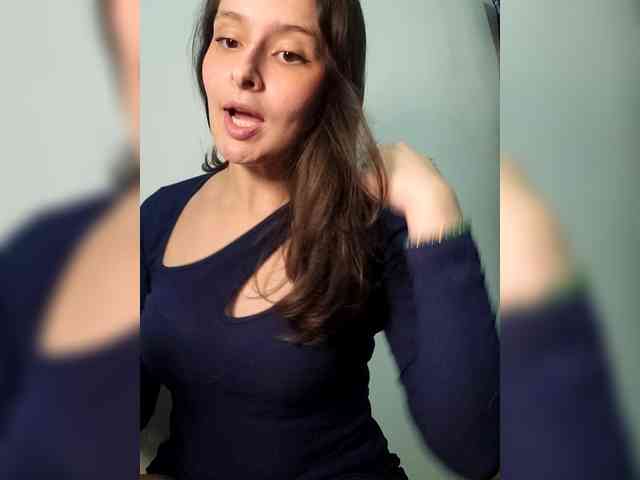 RoxanneRiddle69 webcam