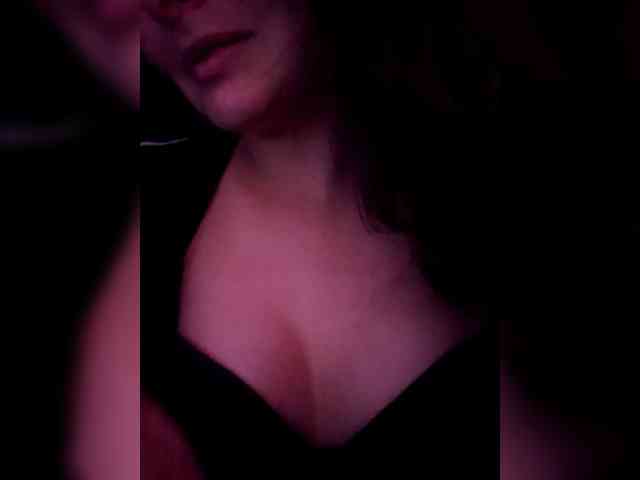 RoxanneRiddle69 webcam