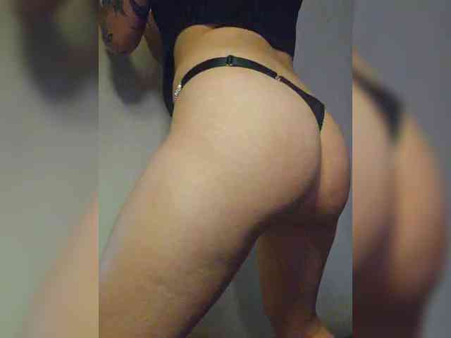 RoxanneRiddle69 webcam