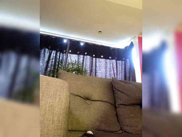 RoxanneRiddle69 webcam