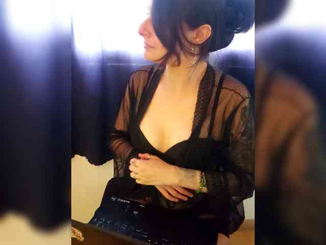 RoxanneRiddle69 webcam