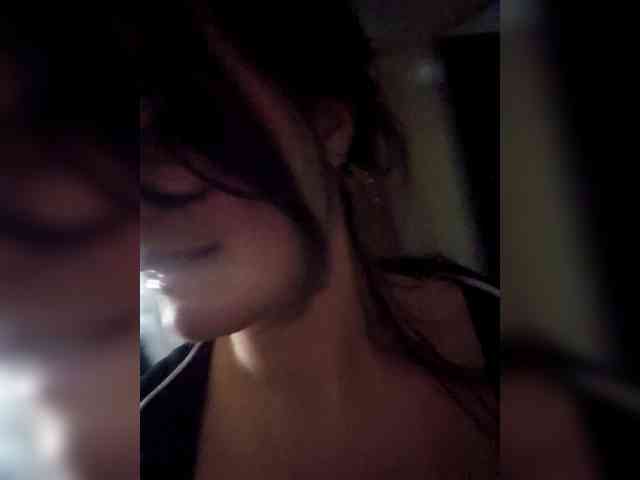 RoxanneRiddle69 webcam