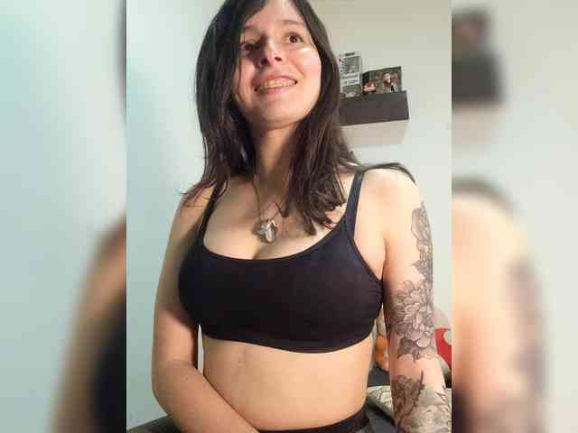 RoxanneRiddle69 webcam