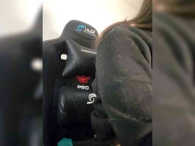 RoxanneRiddle69 webcam