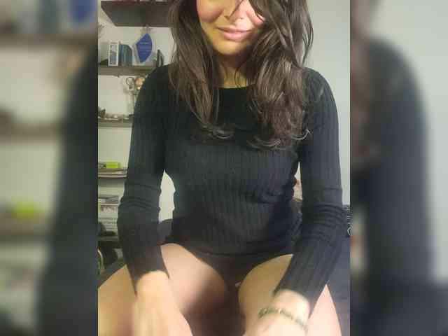 RoxanneRiddle69 webcam