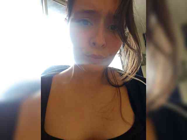 RoxanneRiddle69 webcam