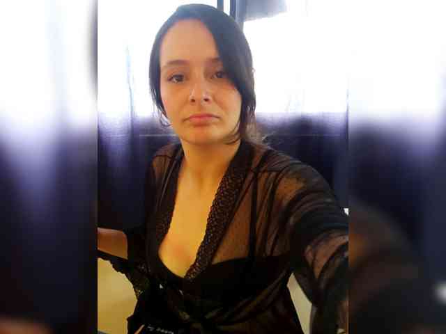 RoxanneRiddle69 webcam