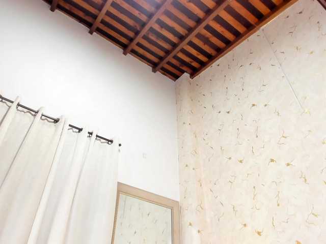 jimenawhite1's BongaCams show and profile