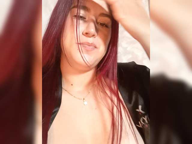 jimenawhite1's BongaCams show and profile