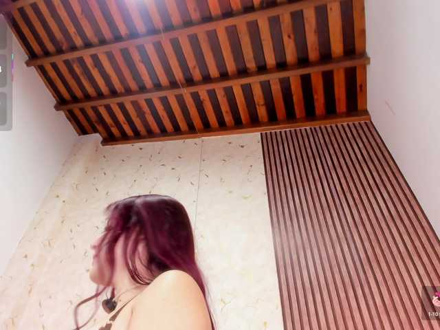 jimenawhite1's BongaCams show and profile