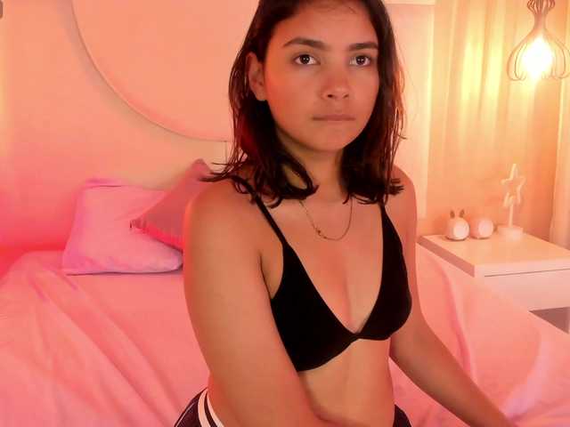 Valeria-Martins's BongaCams show and profile