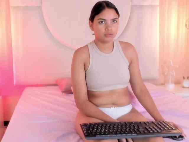 Valeria-Martins webcam