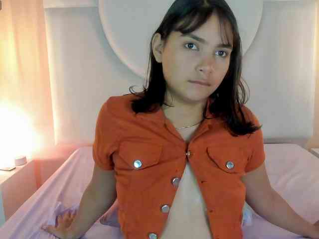 Valeria-Martins Valeria-Martins