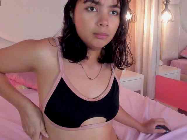 Valeria-Martins Valeria-Martins