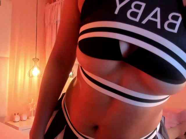 Valeria-Martins webcam