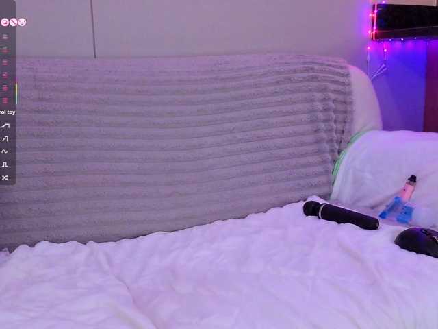 Webcam performer Scarlet Carnally (ScarletCarnally) online show Scarlet Carnally (ScarletCarnally)