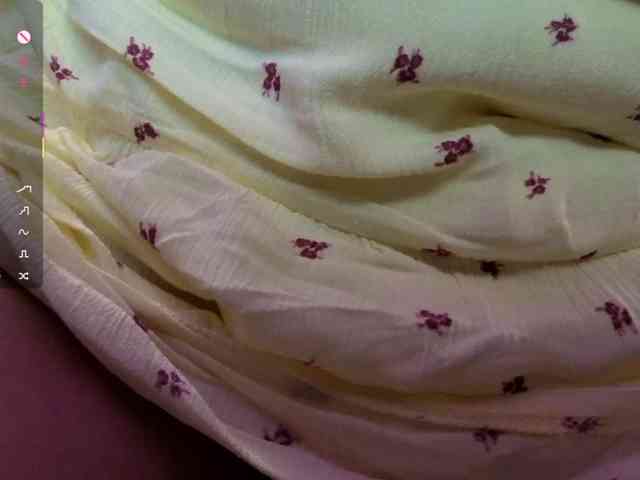 Scarlet_Kitty webcam