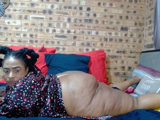 RubyBooty's BongaCams show and profile