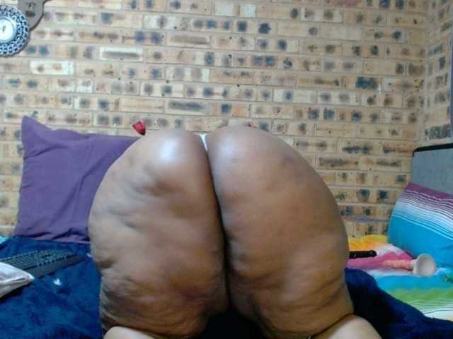 RubyBooty's BongaCams show and profile