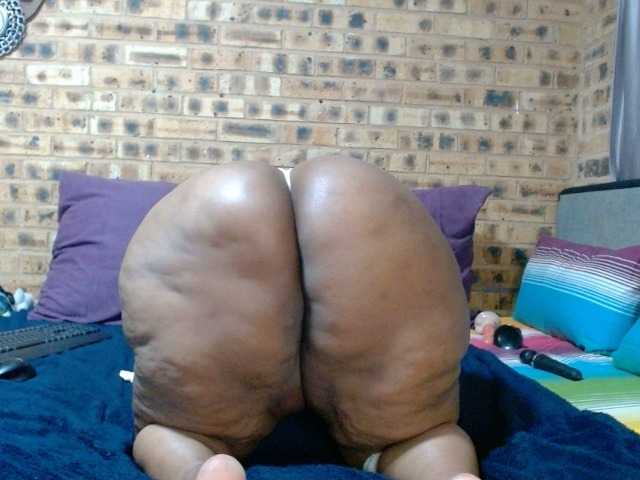 RubyBooty's BongaCams show and profile