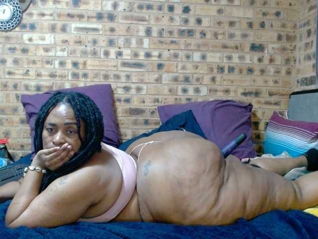 RubyBooty's BongaCams show and profile