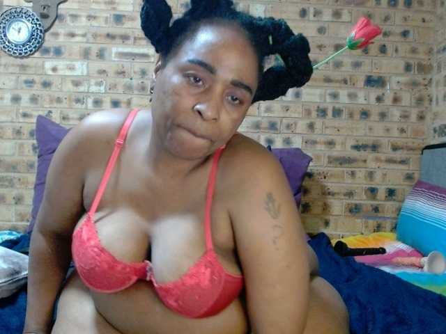 RubyBooty's BongaCams show and profile