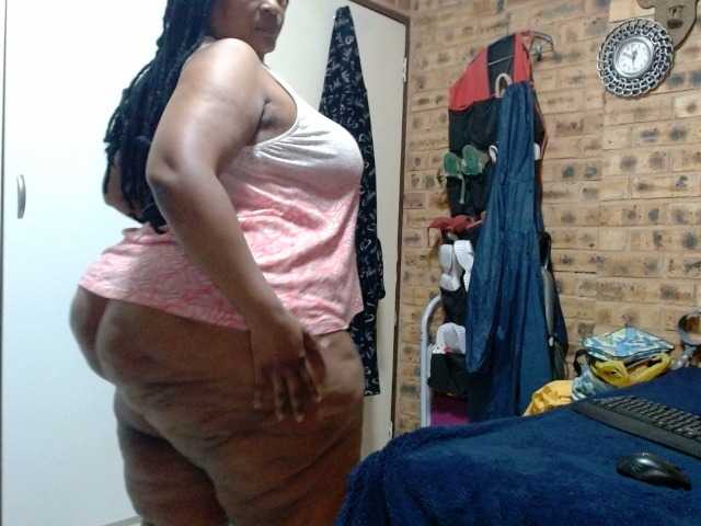 RubyBooty's BongaCams show and profile