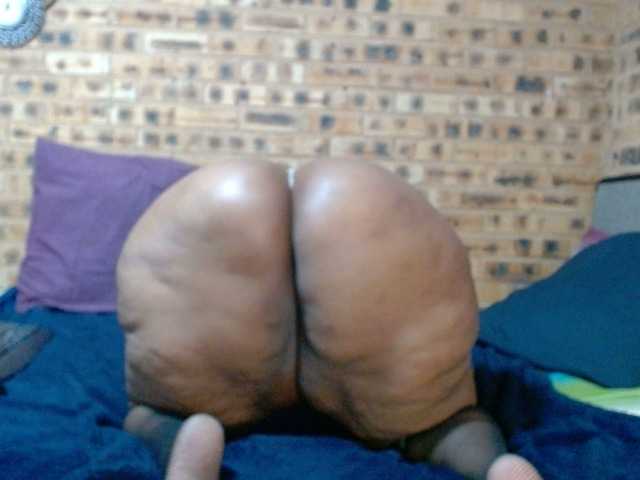 RubyBooty's BongaCams show and profile