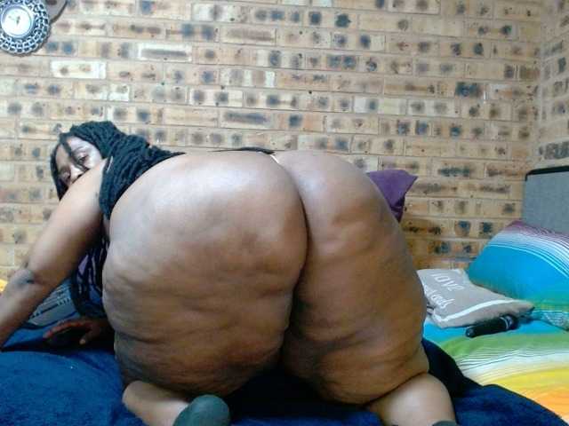 RubyBooty's BongaCams show and profile