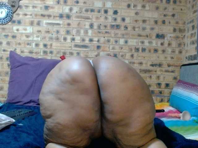 RubyBooty's BongaCams show and profile