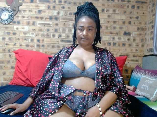 RubyBooty's BongaCams show and profile