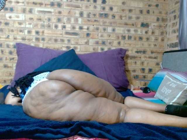 RubyBooty's BongaCams show and profile