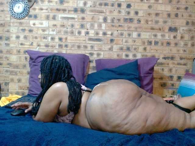 RubyBooty's BongaCams show and profile