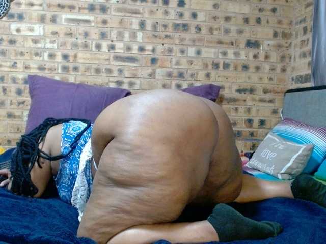 RubyBooty's BongaCams show and profile