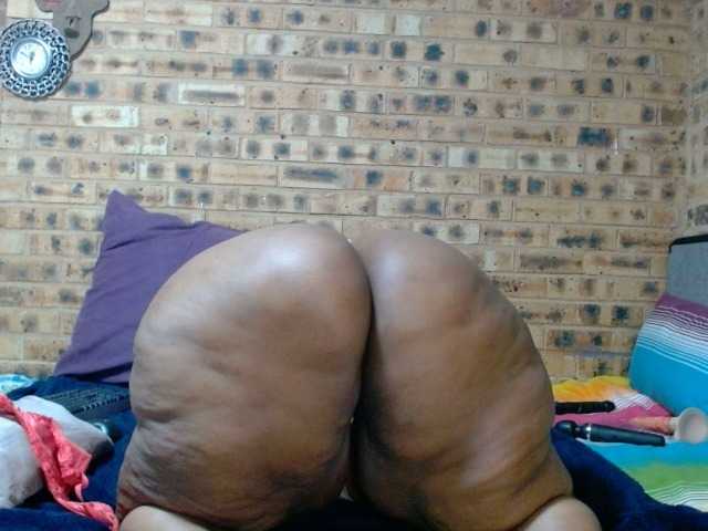 RubyBooty's BongaCams show and profile