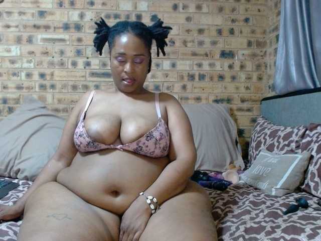 RubyBooty's BongaCams show and profile