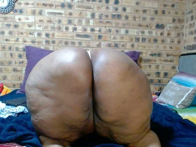 RubyBooty's BongaCams show and profile