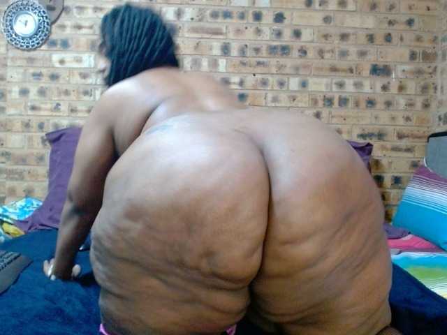 RubyBooty's BongaCams show and profile