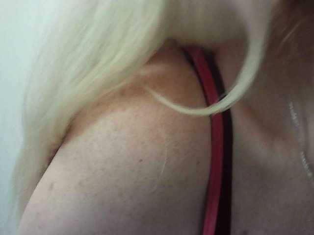 le modèle Multiply-orgazm est en webcam porno dans un show sur le site bongacams, il possède les tags suivants: White/Caucasian,Blonde,Shaved