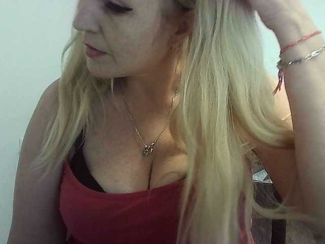 le modèle Multiply-orgazm est en webcam porno dans un show sur le site bongacams, il possède les tags suivants: White/Caucasian,Blonde,Shaved