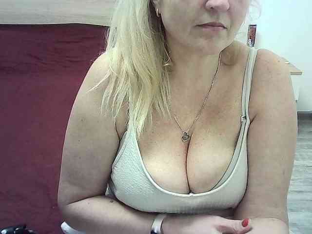 Multiply-orgazm webcam