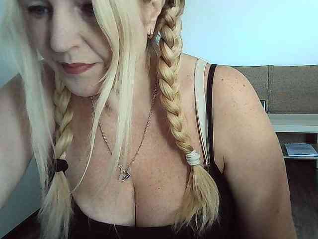 Multiply-orgazm webcam