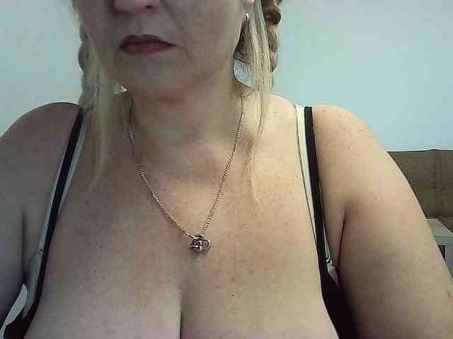 Multiply-orgazm webcam