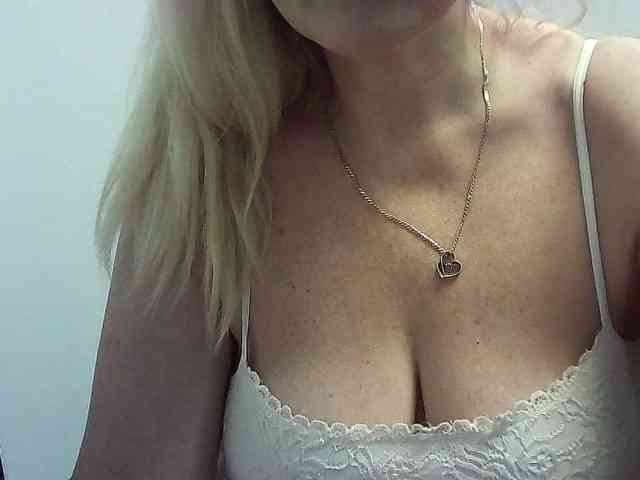 Multiply-orgazm webcam