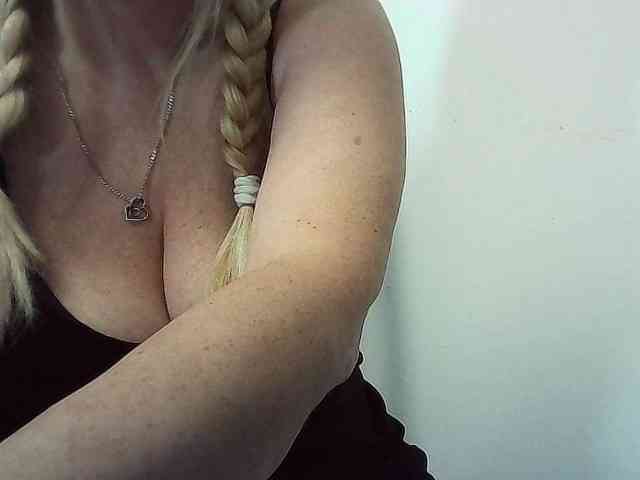 Multiply-orgazm webcam