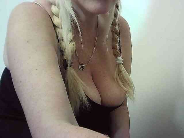 Multiply-orgazm Live Webcam on BongaCams