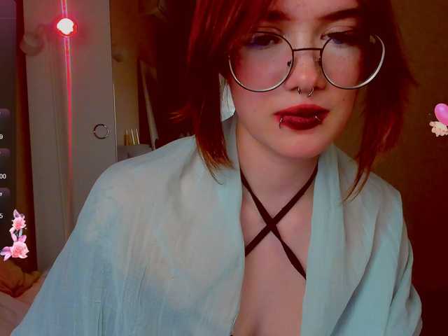 Marika-Degas's BongaCams show and profile