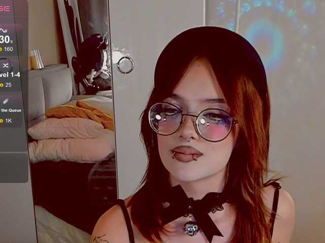 Marika-Degas's BongaCams show and profile