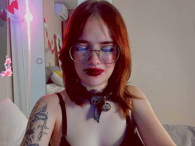 Marika-Degas's BongaCams show and profile